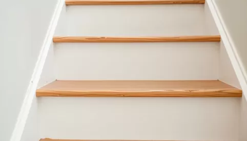 Jak odnowić schody bez cyklinowania