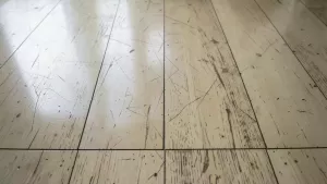 wytarte panele jak odnowić